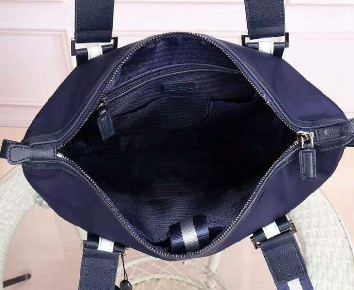 Picture of Prada Mens Bags _SKUfw167296687fw